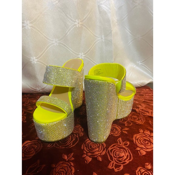 Lime Green Bedazzled Platform Wedge Heels Covered With Crystals - Size 7.5 - Picture 3 of 4